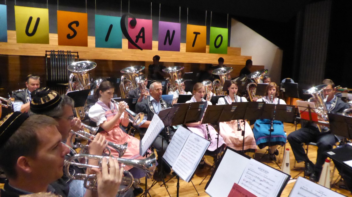 15 mai 2015 – fêtes cantonales des musiques fribourgeoises à Wünnewil